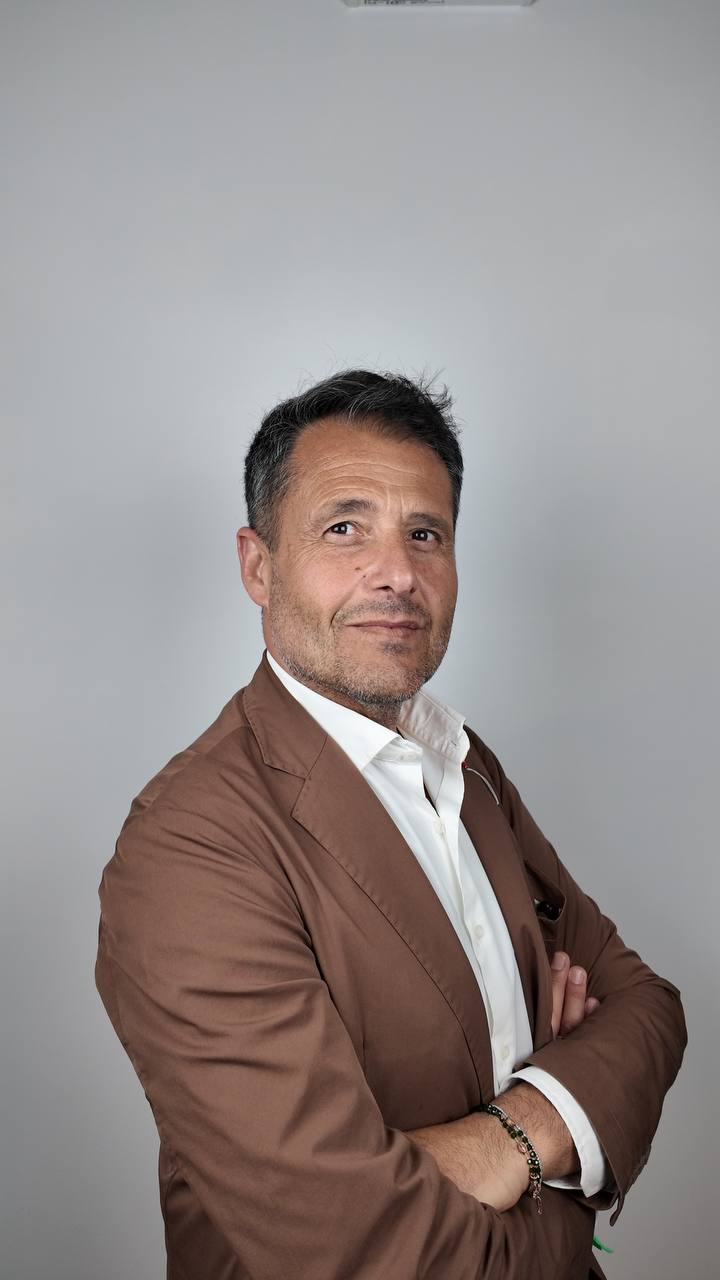 Efrem Spiniello, Promotore Creditizio Credipass